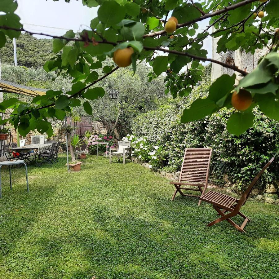 Casa Olivia Lacrema Finale Ligure Exteriér fotografie